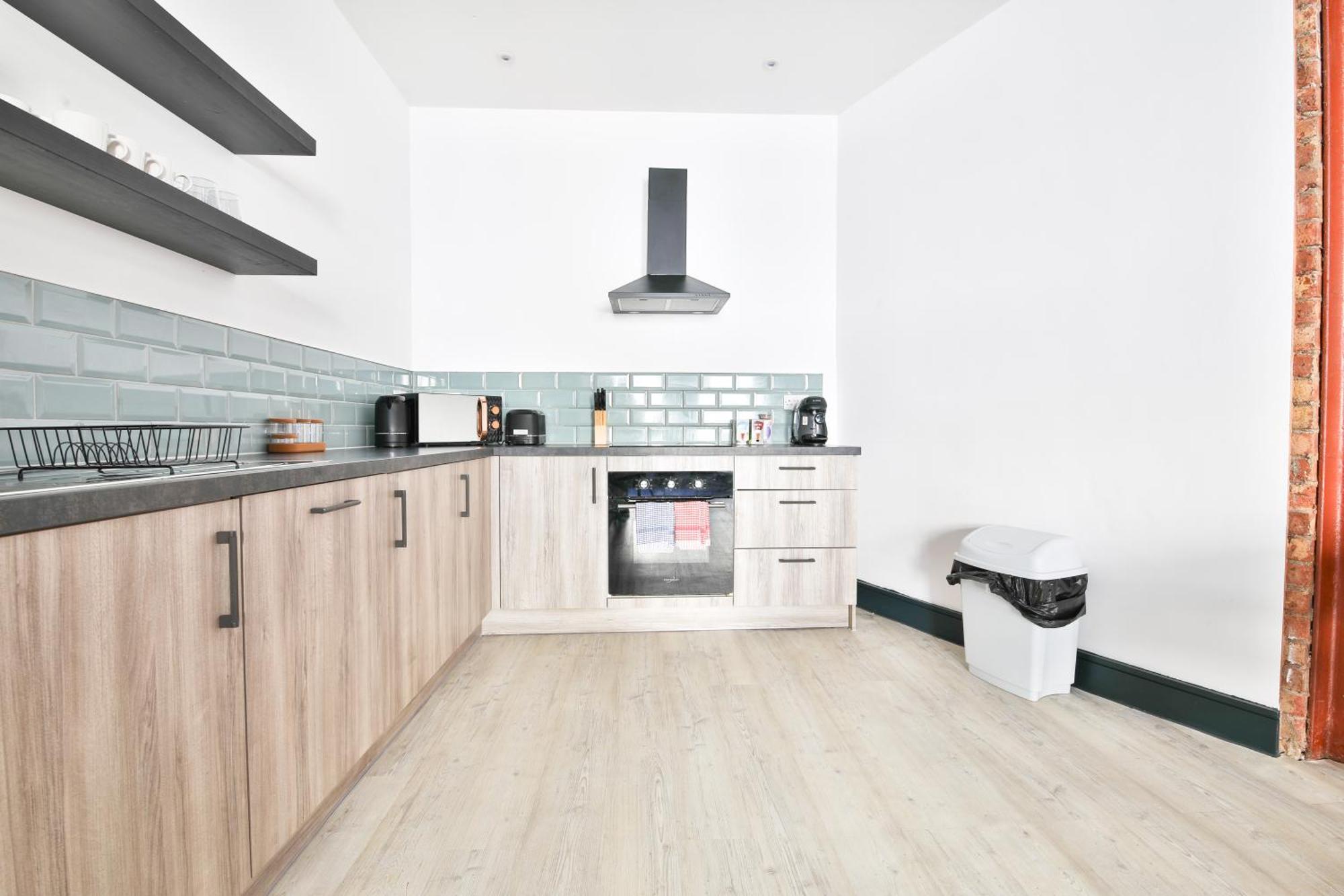 The Kingsway- 2 Bedroom Central Swansea Apartments By Stayright 外观 照片