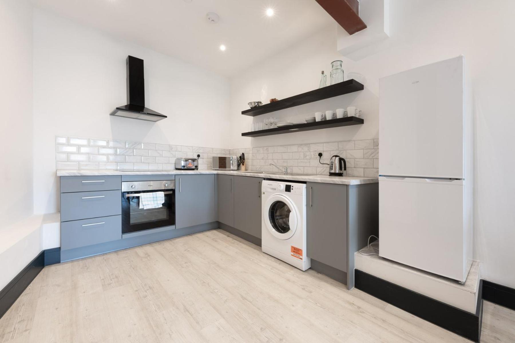 The Kingsway- 2 Bedroom Central Swansea Apartments By Stayright 外观 照片