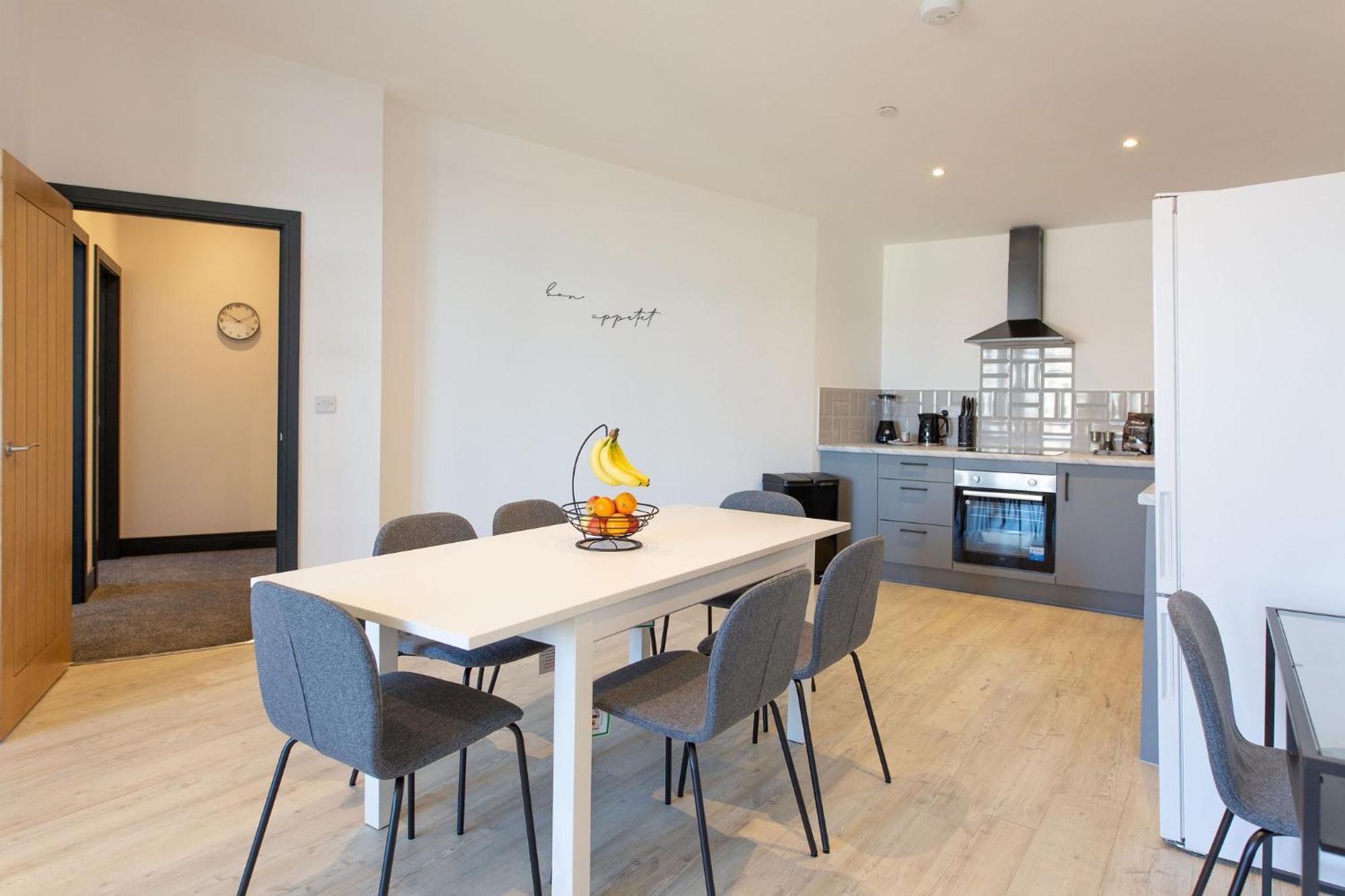 The Kingsway- 2 Bedroom Central Swansea Apartments By Stayright 外观 照片
